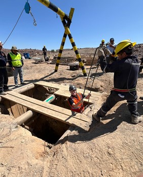 SB heading down the the primary shaft tesoro.jpg