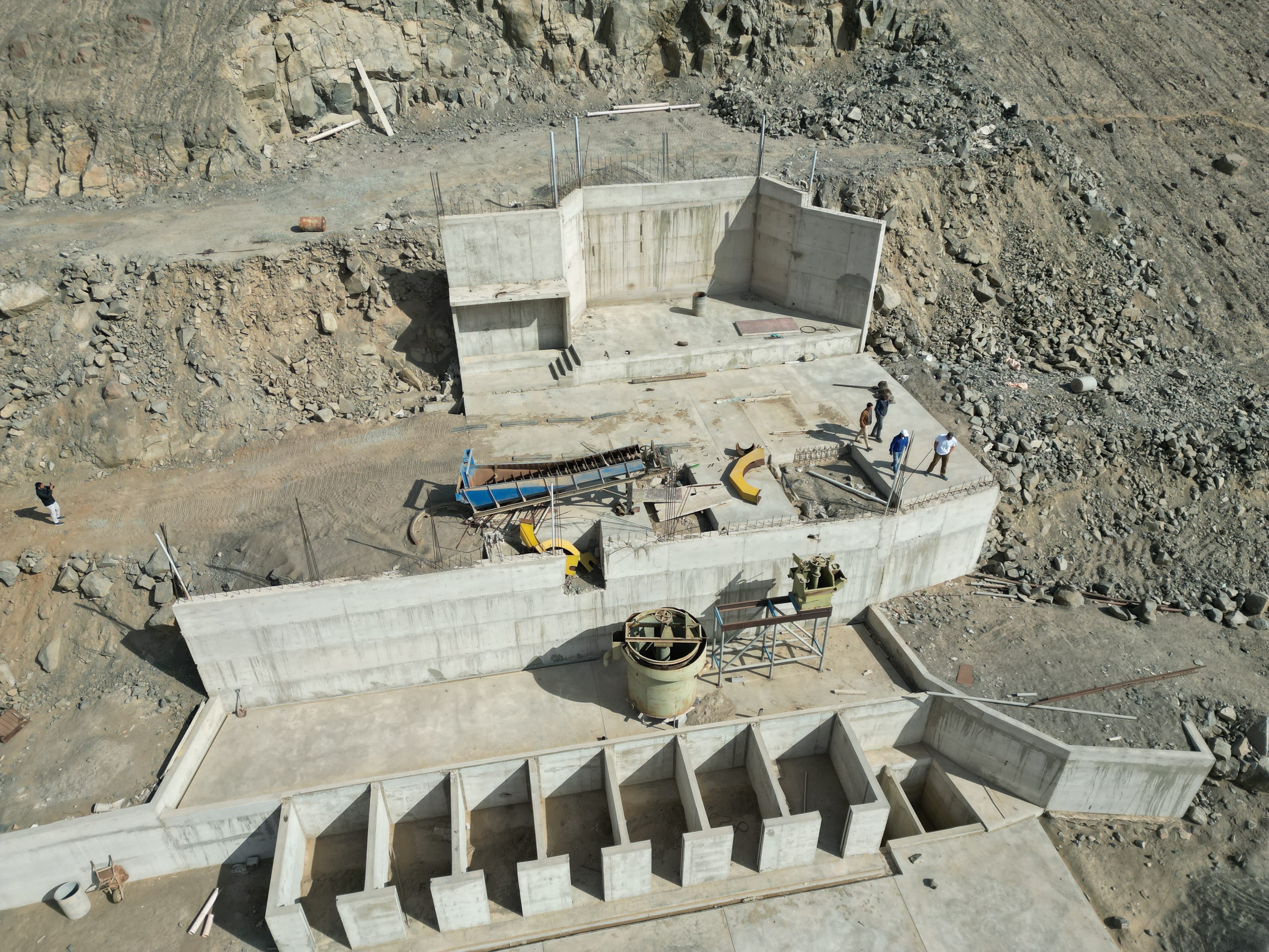 Aerial view of the part-built La Patona gold ore processing plant (Nov-25) 2MB.jpg